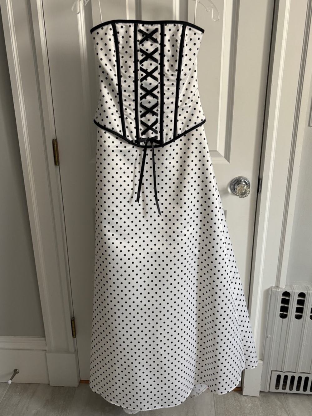 Polka Dot Prom Princess. 90s Jessica 
McClintock for Gunne Sax. Size 5/6 Gown